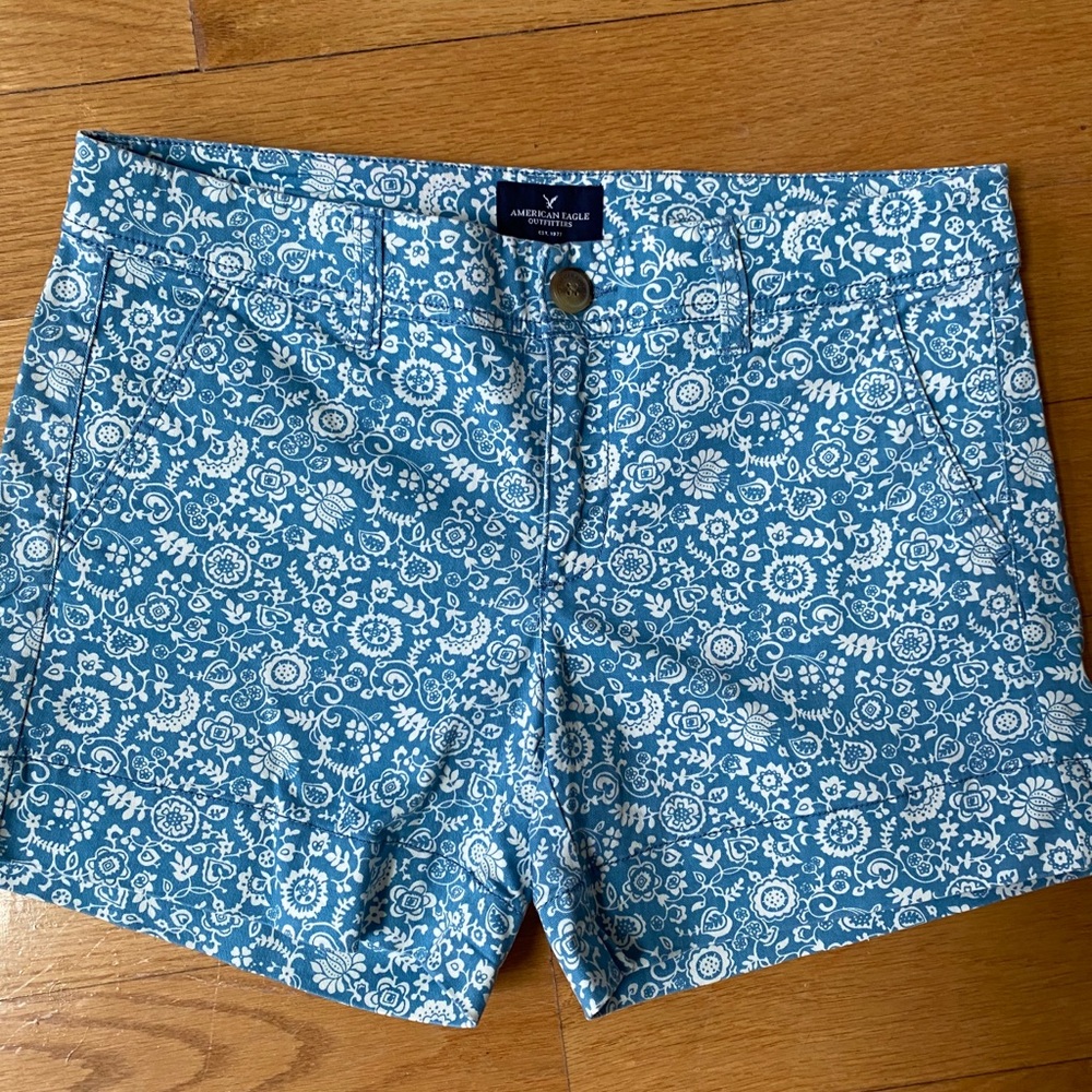 Light Blue Floral Short